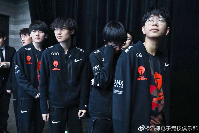 里夫斯以及 里夫斯以及