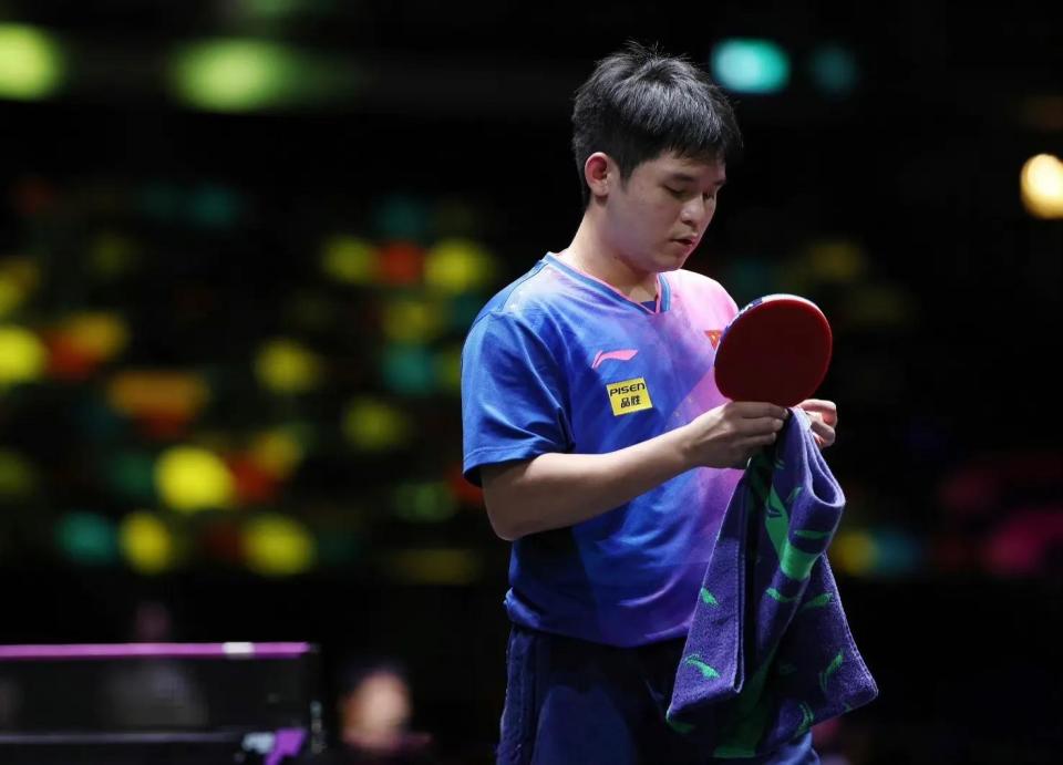 第一个踏上 第一个踏上