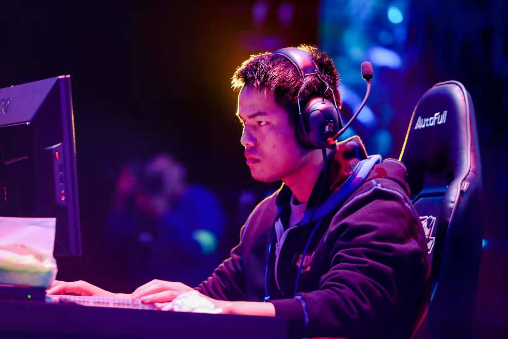 维伦的默契 维伦的默契